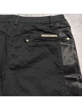 Last drop 📍🚚Roberto Cavalli black straight cut Jeans. Low rise